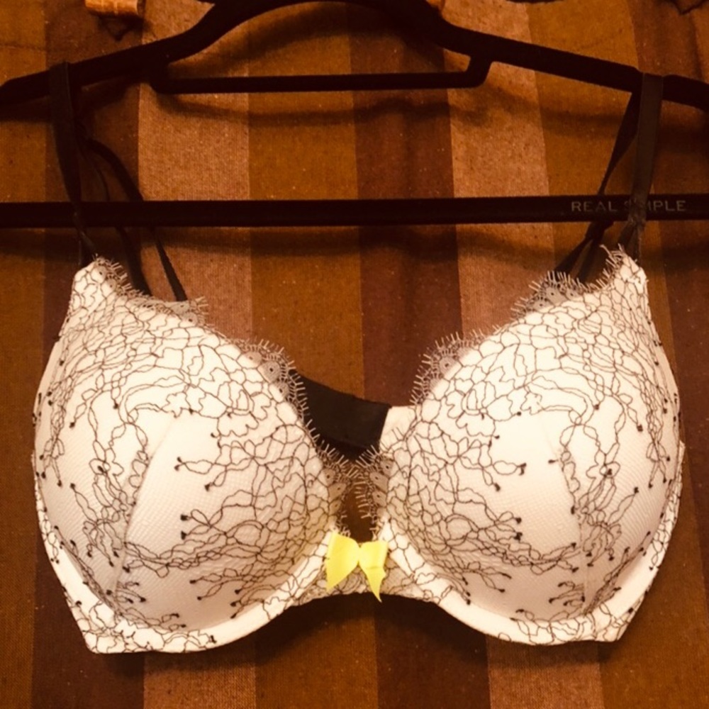 Victoria’s Secret Push Up Bra Size 34c
